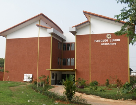 PANGUDI LUHUR SCHOOL